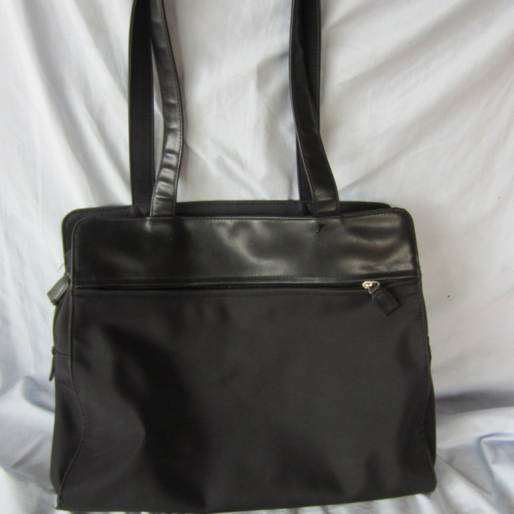 Liz Claiborne Purse